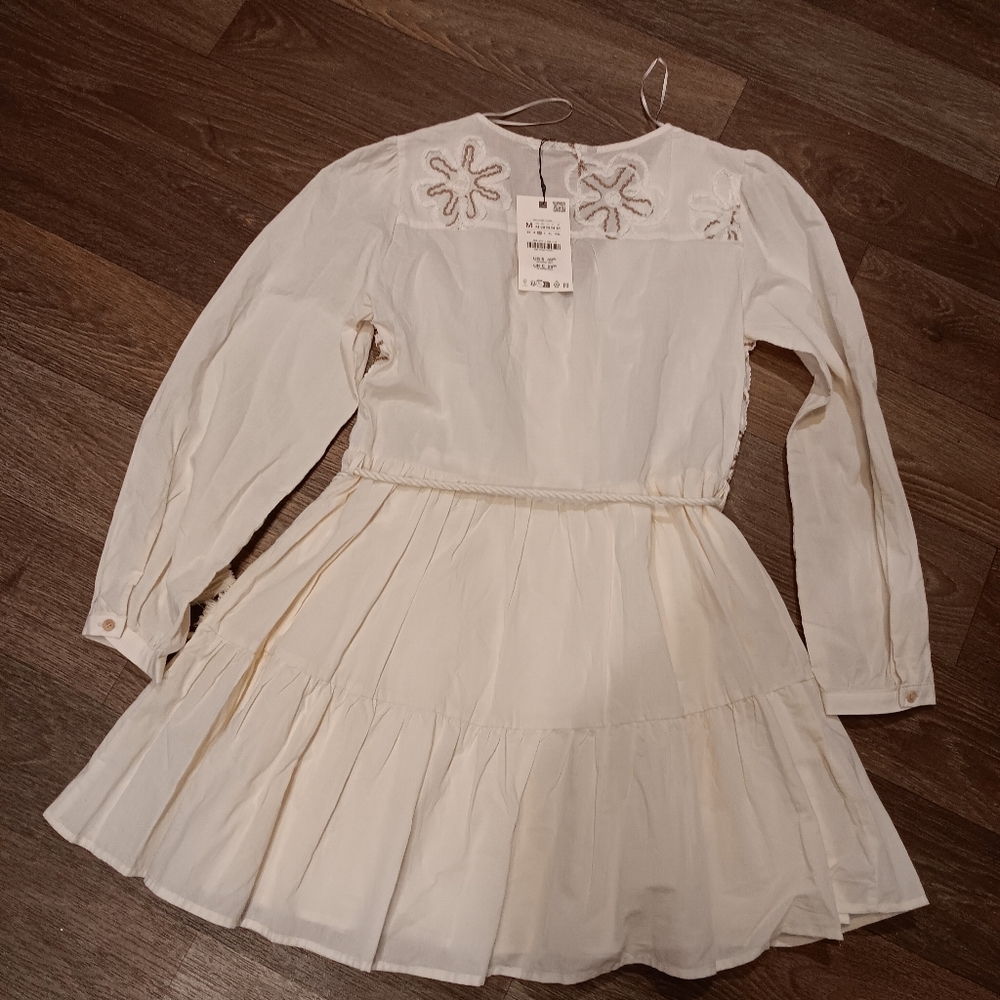 Zara White Long Sleeve Dress with Floral Accents - Picture 5 of 6
